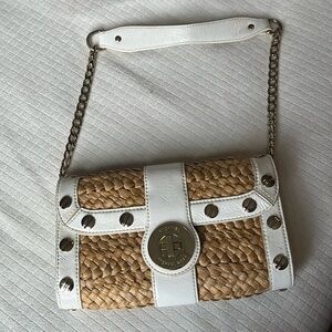 Michael kors raffia and patten leather purse